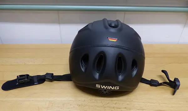 Photo de l’avis officiel: SWING SWING EQUESTRIAN SAFETY Casque d’équitation — risque: Blessures
