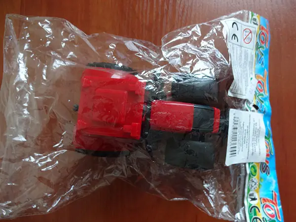 Photo from the official notice: Toys toy tractor — choking risk