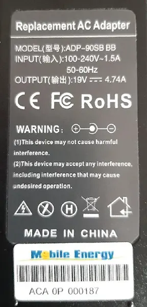 Foto aus der offiziellen Meldung: Mobile Energy TECRA notebook replacement AC Adapter Netzadapter — Risiko: Elektrischer Schlag