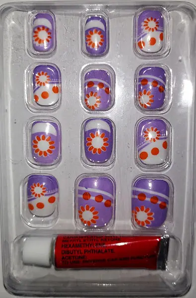 Foto dell’avviso ufficiale: LULUBeauty Nail New Chiodi falsi — rischio: Rischio chimico