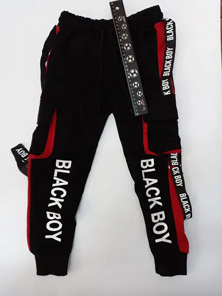 Photo de l’avis officiel: ARANDY &amp; STORE BLK  - BLACK BOY Tenue sportive pour enfants — risque: Blessures & Etranglement