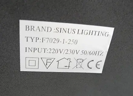 Photo de l’avis officiel: Sinus Lighting Lampadaire — risque: Choc électrique