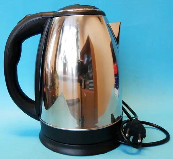 Photo de l’avis officiel: STAHLMAN Electric kettle Bouilloire électrique — risque: Choc électrique