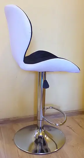 Foto do aviso oficial: TRIXY Bar stool JHC TRIXY Fezes de bar — risco: Ferimentos