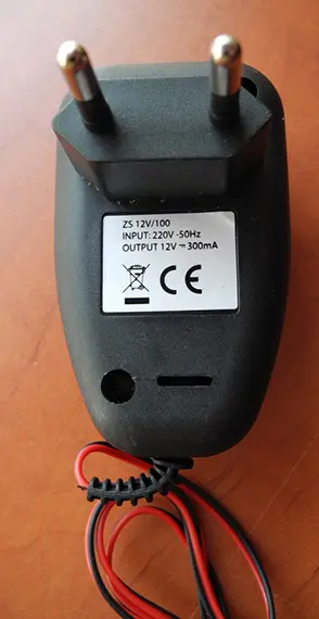 Photo from the official notice: Red Eagle Zasilacz 12V antenna amplifier — environment risk