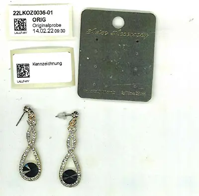Foto dell’avviso ufficiale: Azize Accessory Orecchini — rischio: Rischio chimico