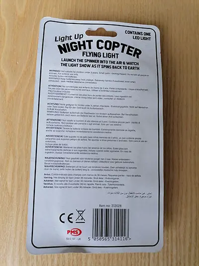 Foto do aviso oficial: Pms Light Up Night Copter Flying Light Brinquedo plástico com LED — risco: Lesões oculares