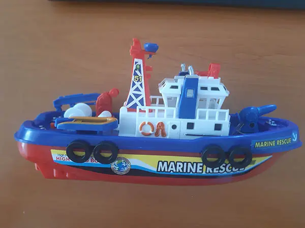 Foto dell’avviso ufficiale: loď MARINE RESCUE Giocattolo a batteria — rischio: Ambiente