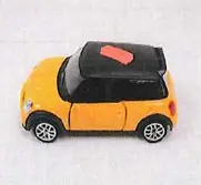 Foto dell’avviso ufficiale: Autíčko ze železa Auto giocattolo a batteria — rischio: Ambiente