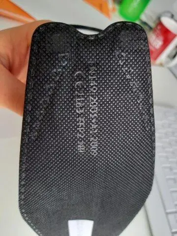 Foto aus der offiziellen Meldung: KN95 Professional protection Partikelfiltermaske — Risiko: Gesundheitsrisiken/Sonstige