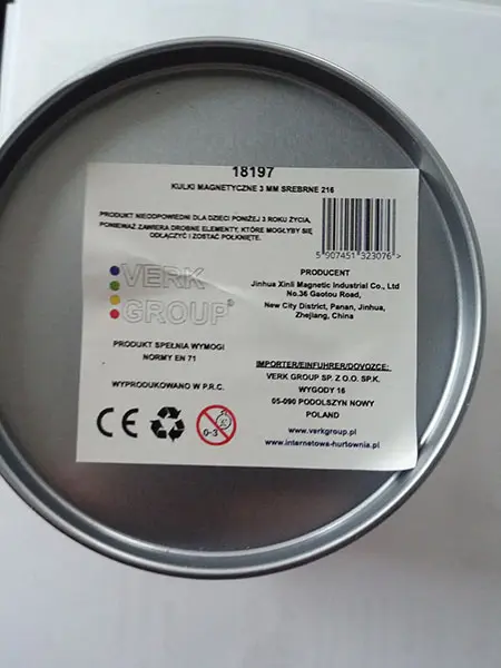 Foto do aviso oficial: VERK GROUP Kulki magnetyczne 3mm srebrne 216 Bolas magnéticas — risco: Ferimentos