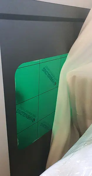 Photo from the official notice: MORN LASER Fiber Laser Cutting Machine laser processing machine — damage to sight risk