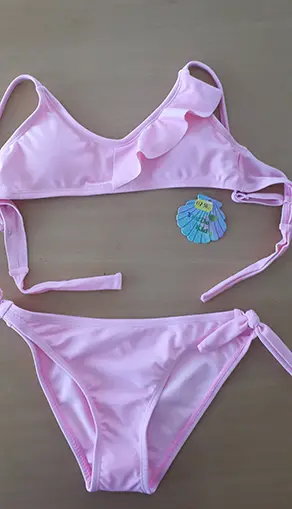 Foto uit de officiële melding: YES! DO KID'S Kinderbikini — risico: Verwonding (A12/01044/22)