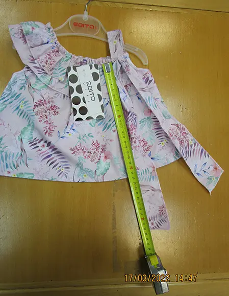 Foto uit de officiële melding: EBITA Kinderkleding set — risico: Verwurging