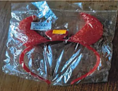 Foto do aviso oficial: Rohy Čert Brinquedo operado por pilha — risco: Engasgamento & Ferimentos