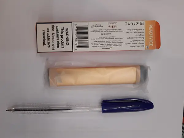 Photo de l’avis officiel: Hitt Cigarette électronique jetable — risque: Risque chimique