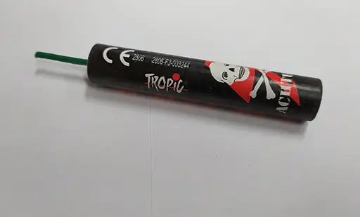 Photo de l’avis officiel: Tropic Achtung! Mini Feux d’artifice — risque: Brûlures & Blessures
