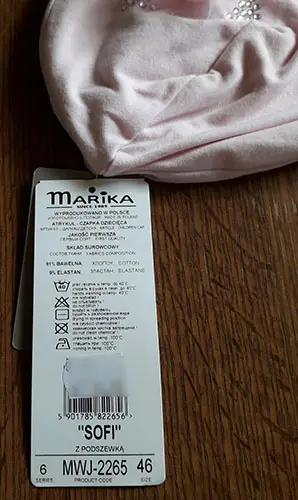Foto aus der offiziellen Meldung: Marika Sofi Kinderhut — Risiko: Ersticken