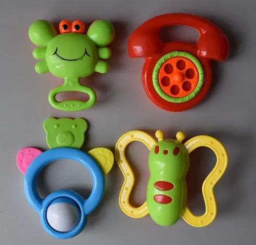 Photo from the official notice: FP326 Fei Pan Baby Toys toy rattle set — choking risk