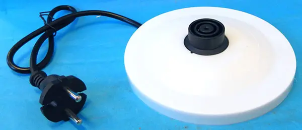 Foto do aviso oficial: CiaoBosi BOLLITORE ELETTRICO Chaleira elétrica — risco: Choque elétrico (A12/01385/22)