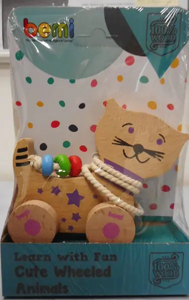 Foto aus der offiziellen Meldung: Bemi Learn with fun cute wheeled animals Pull-along Spielzeug — Risiko: Ersticken & Strangulierung