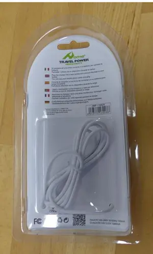 Foto aus der offiziellen Meldung: Home Travel Power High Quality Smartphone-Ladegerät — Risiko: Elektrischer Schlag