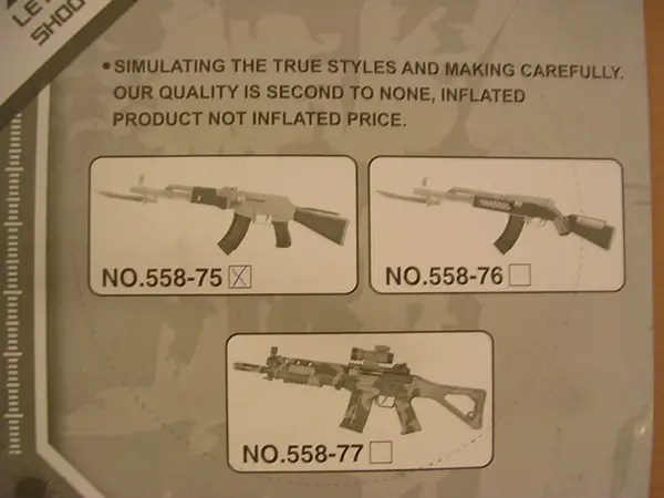 Foto uit de officiële melding: Kaimingda Fire power gun Speelgoed pistool set — risico: Verstikking door inslikken & Verwonding