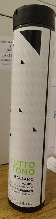 Foto uit de officiële melding: Tutto Piccolo Tutto Tono Volume Conditioner fine hair body Haar conditioner — risico: Chemische risico's
