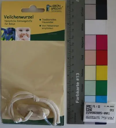 Photo from the official notice: Veilchenwurzel "Natürliche Zahnungshilfe für Babys" Grünspecht teething toy — choking risk