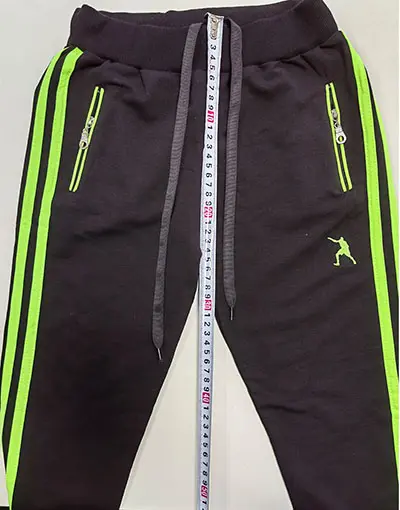 Foto uit de officiële melding: STP-STOPER Sportkleding voor kinderen — risico: Verwonding