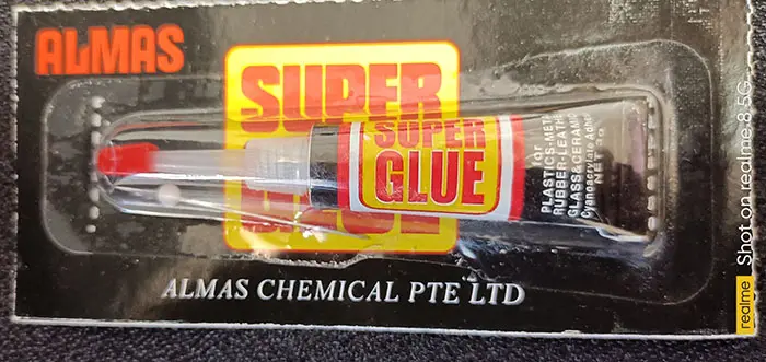 Photo de l’avis officiel: ALMAS Super Glue Colle — risque: Risque chimique