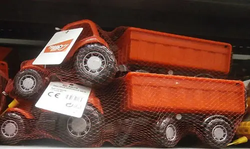 Foto uit de officiële melding: Harmony jouet Tracteur remorque 44 cm Plastic speelgoed — risico: Verstikking door inslikken