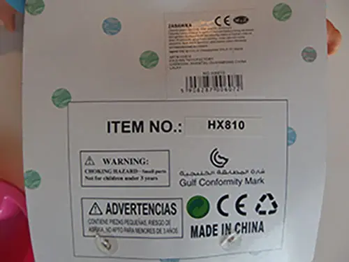 Foto uit de officiële melding: M&amp;Z Zabawka Plastic pop — risico: Chemische risico's