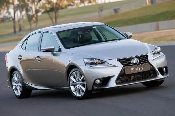 Photo from the official notice: Lexus Various models of GS, IS and RC passenger car — fire risk
