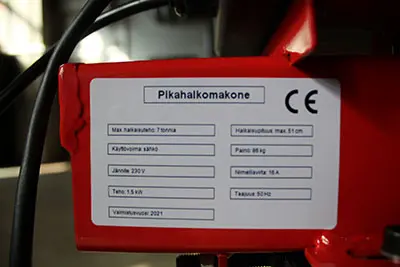 Foto dell’avviso ufficiale: Timco Fast log splitter Separatore di tronchi a cuneo — rischio: Scossa elettrica & Lesioni