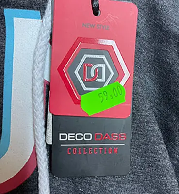 Photo from the official notice: Deco Dass Tik Tok children's sweatshirt — injuries & strangulation risk