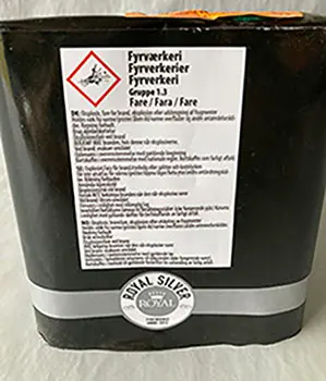 Photo from the official notice: Fyrværkerieksperten a/s Familie 8 fireworks — burns risk