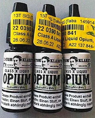 Foto do aviso oficial: Tom Klark's Class A Liquid Opium Líquido para cigarros eletrónicos — risco: Químico