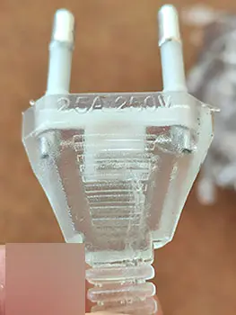 Foto do aviso oficial: Led Decorative Lights Corrente de iluminação — risco: Choque elétrico (A12/00042/23)