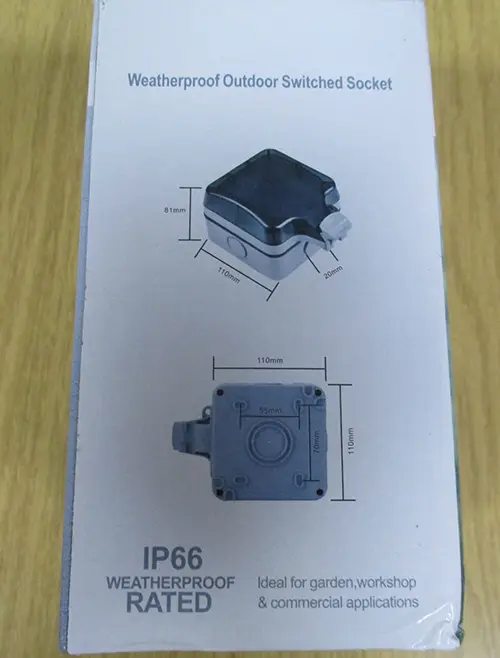 Photo from the official notice: FORMIZON waterproof outdoor socket — electric shock risk
