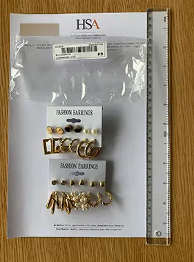 Foto dell’avviso ufficiale: Fashion Earrings Orecchini — rischio: Rischio chimico (A12/00189/23)