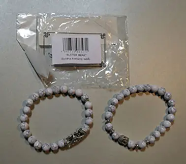 Foto dell’avviso ufficiale: ALSTER HERZ *ALSTER HERZ* Buddha Armband aus Lavastein oder Naturstein, Buddha Perlenarmband, zweiteilig Set b — rischio: Rischio chimico