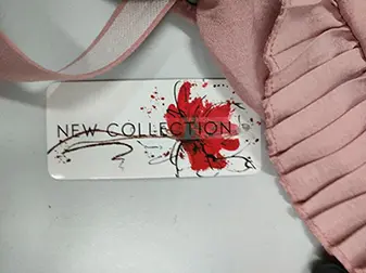 Photo de l’avis officiel: New Collection Robe d’enfant — risque: Blessures & Etranglement (A12/00370/23)