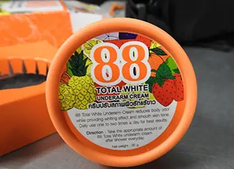 Photo de l’avis officiel: 88 total white Crème éclaircissante pour la peau — risque: Risque chimique