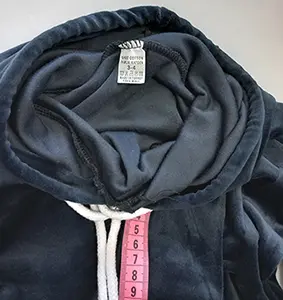 Photo de l’avis officiel: Tenue sportive pour enfants — risque: Blessures & Etranglement