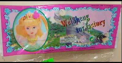 Foto do aviso oficial: WeiSheng toy factory Boneca de plástico — risco: Químico