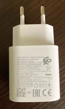 Photo de l’avis officiel: 25W PD Adapter Chargeur USB — risque: Incendie