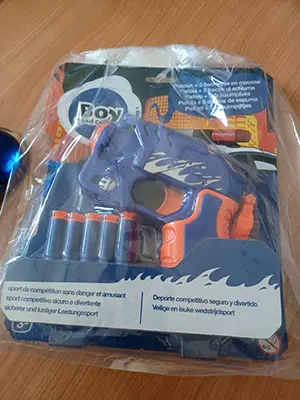 Photo de l’avis officiel: BOY N CO Pistolet Pistolet à jouets — risque: Blessures