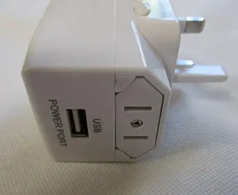 Foto do aviso oficial: ACDC Dynamics Adaptador universal de viagem — risco: Choque elétrico