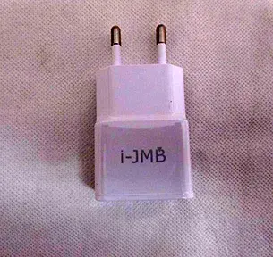 Photo de l’avis officiel: i-JMB Chargeur USB — risque: Choc électrique